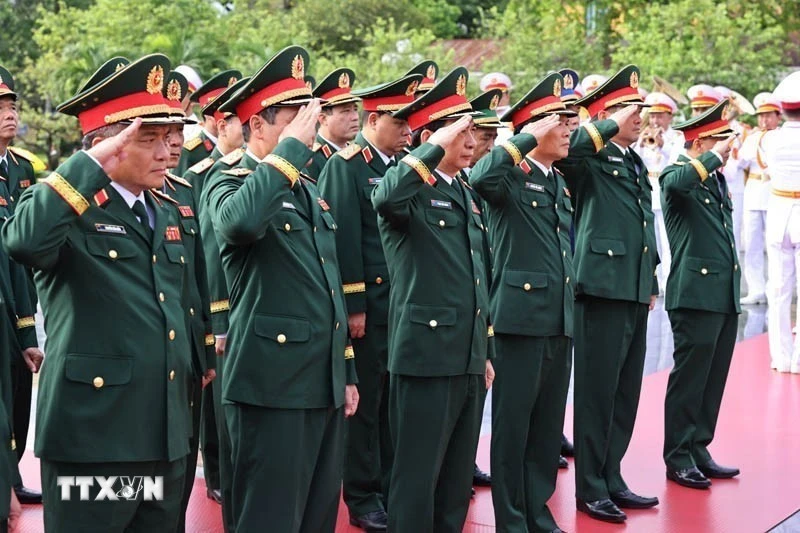 lanh-dao-dang-nha-nuoc-tuong-niem-cac-anh-hung-liet-si-8168082-6.jpg