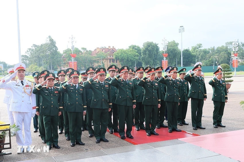 lanh-dao-dang-nha-nuoc-vao-lang-vieng-chu-tich-ho-chi-minh-nhan-ky-niem-78-nam-ngay-thuong-binh-liet-si-8168124-2.jpg