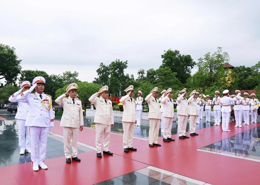 lanh-dao-dang-nha-nuoc-vao-lang-vieng-chu-tich-ho-chi-minh-12.jpg