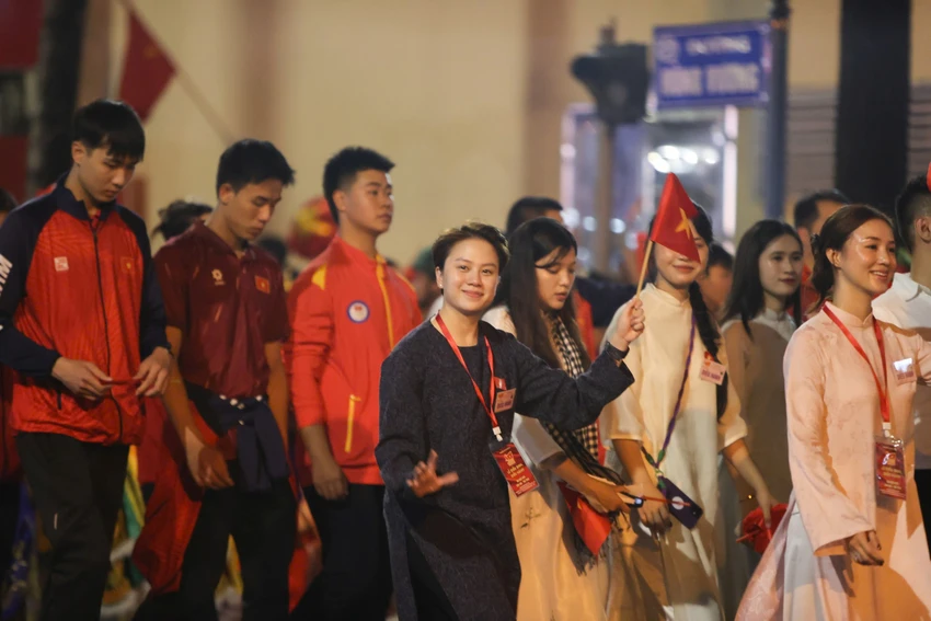 nhieu-guong-mat-noi-bat-trong-khoi-van-hoa-the-thao-tai-so-duyet-dieu-binh-dieu-hanh-5.jpg