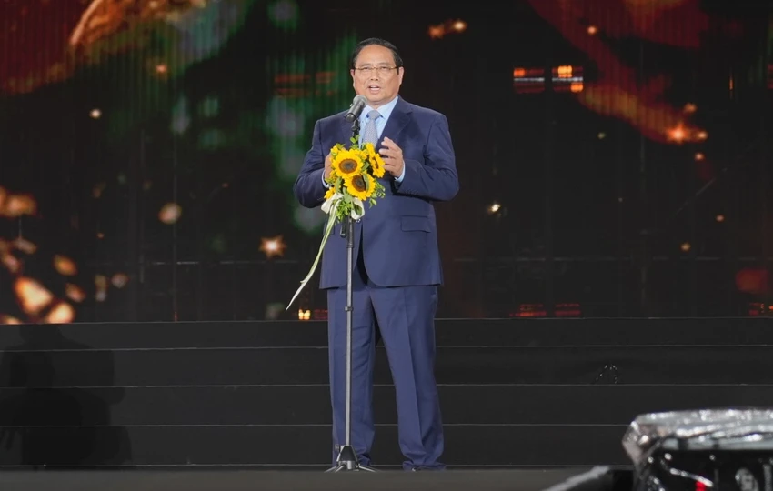 thu-tuong-chinh-phu-tham-du-dai-nhac-hoi-v-fest-vietnam-today.jpg