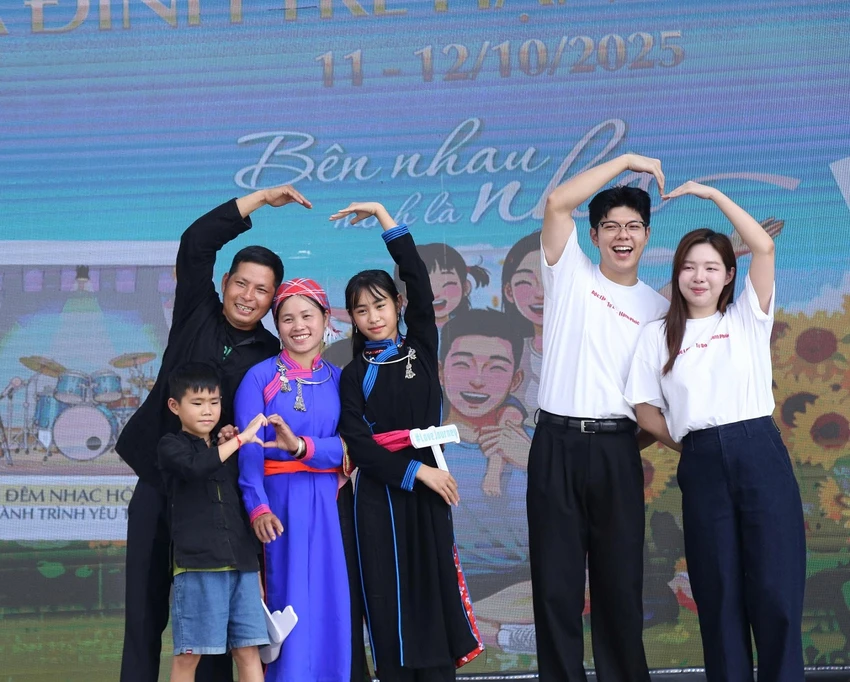 ngay-hoi-gia-dinh-tre-hanh-phuc-lan-toa-cac-gia-tri-tot-dep-cua-gia-dinh-2.jpg