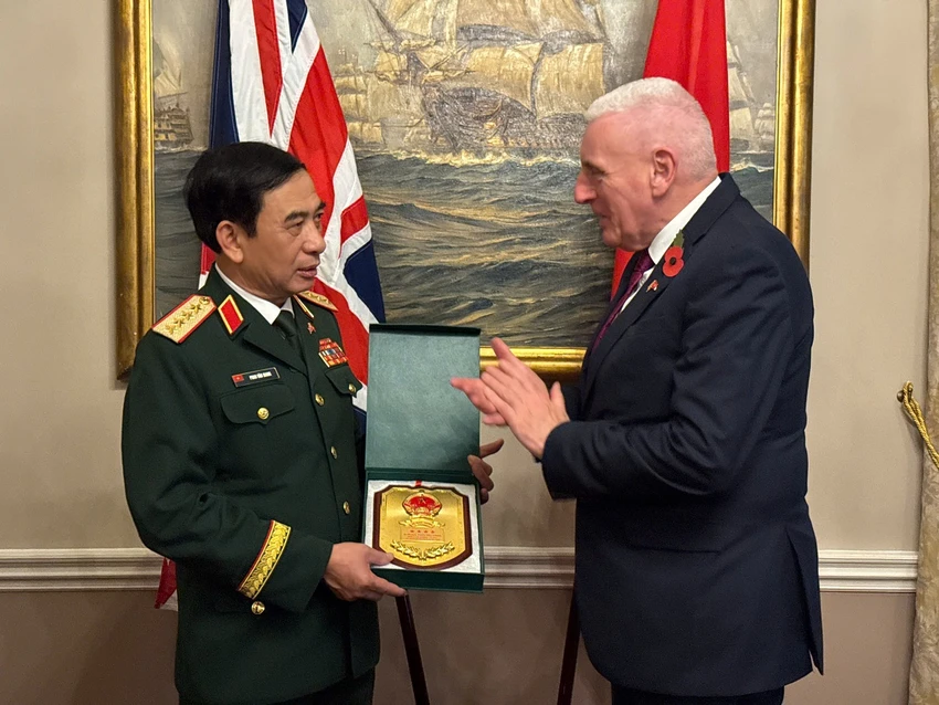 bo-quoc-phong-viet-nam-san-sang-tiep-nhan-quan-nhan-anh-sang-hoc.jpg