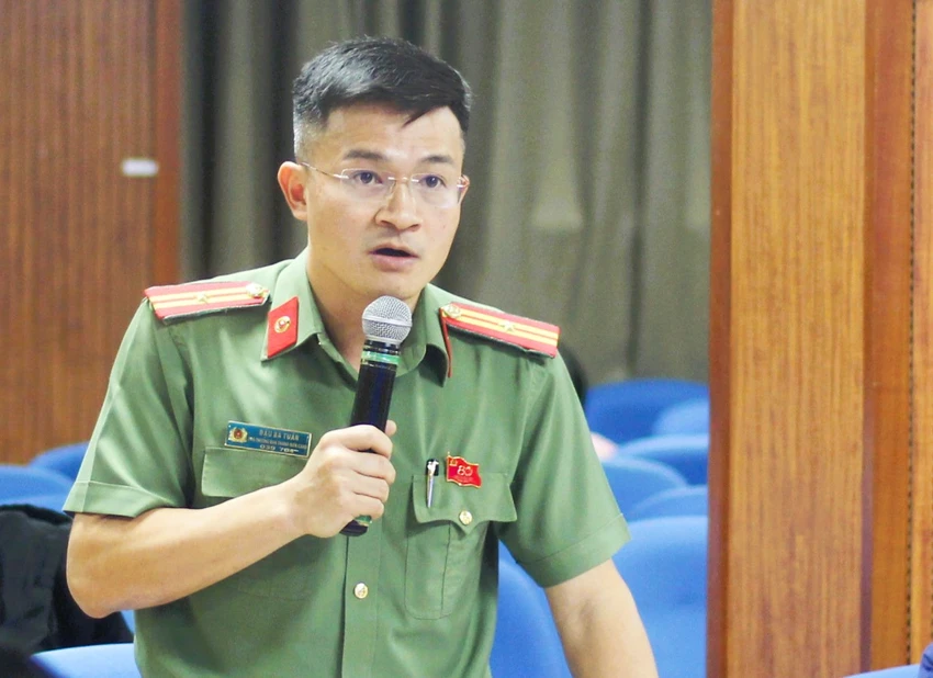 tin-tot-bi-lan-giua-hang-trieu-noi-dung-tieu-cuc-thieu-kiem-chung.JPG