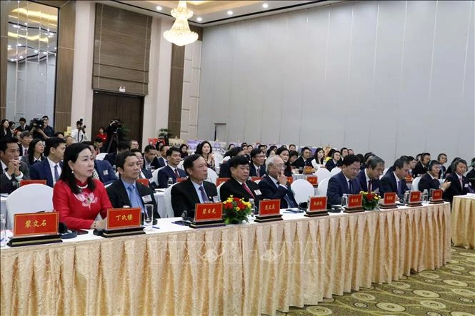 dang-cong-san-viet-nam-va-dang-cong-san-trung-quoc-hoi-thao-ly-luan-2.jpg