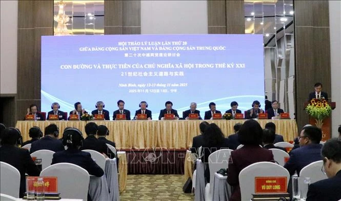 dang-cong-san-viet-nam-va-dang-cong-san-trung-quoc-hoi-thao-ly-luan.jpg