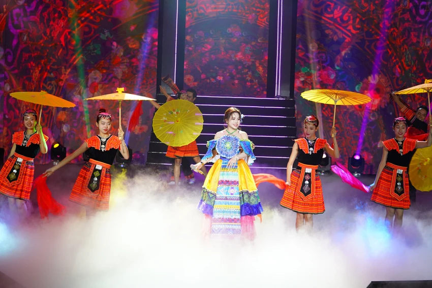 xuc-dong-dem-nhac-tri-an-gs-nsnd-trung-kien-1.jpg