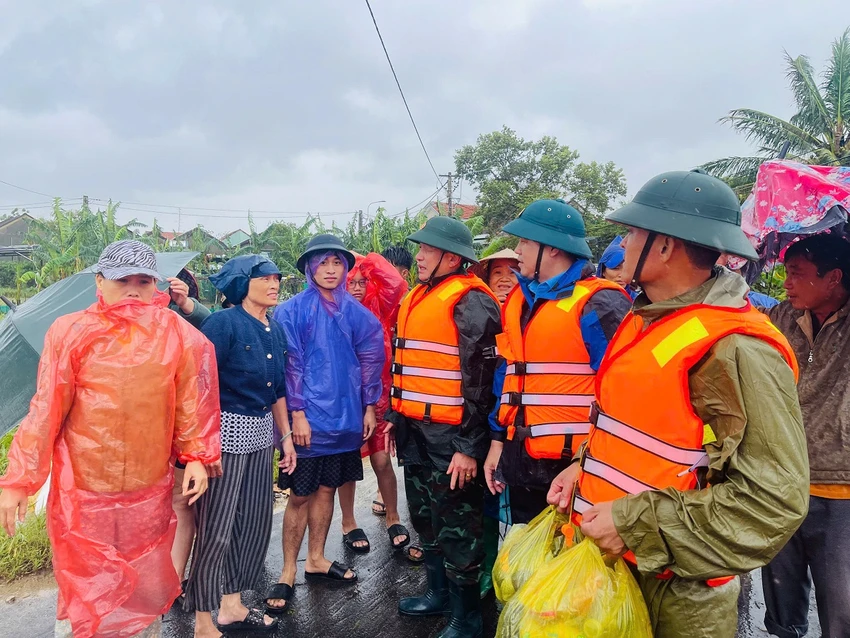 xuat-cap-15-tan-luong-kho-ho-tro-nhan-dan-khong-de-dan-doi.jpg