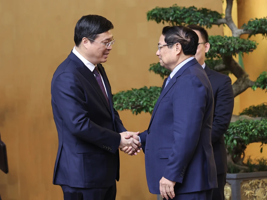 thu-tuong-day-nhanh-ket-noi-ha-tang-giao-thong-giua-viet-nam-va-quang-tay.jpg