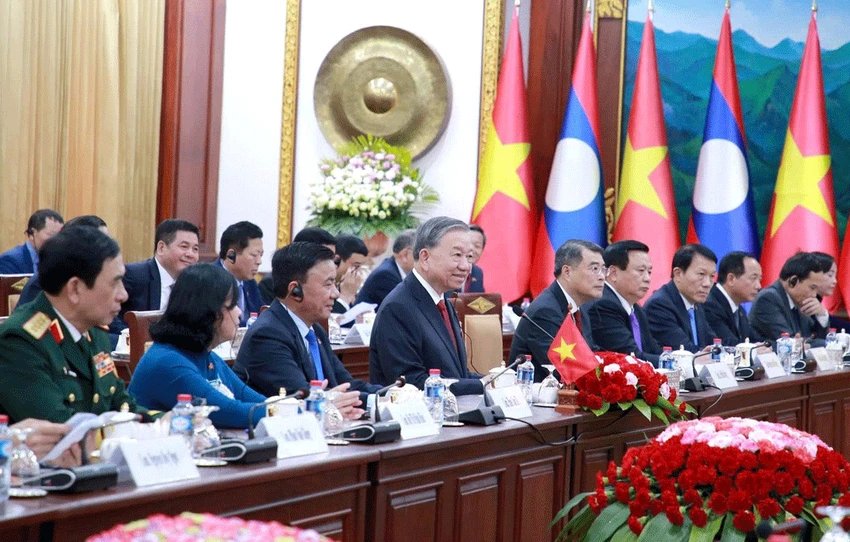 tong-bi-thu-to-lam-hoi-dam-voi-tong-bi-thu-chu-tich-nuoc-lao-thongloun-sisoulith-1.png