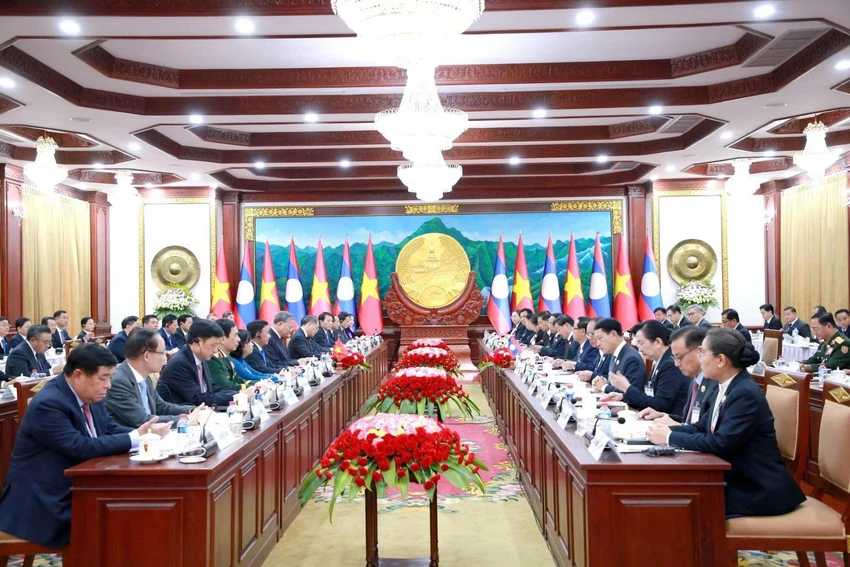 tong-bi-thu-to-lam-hoi-dam-voi-tong-bi-thu-chu-tich-nuoc-lao-thongloun-sisoulith-2.jpg