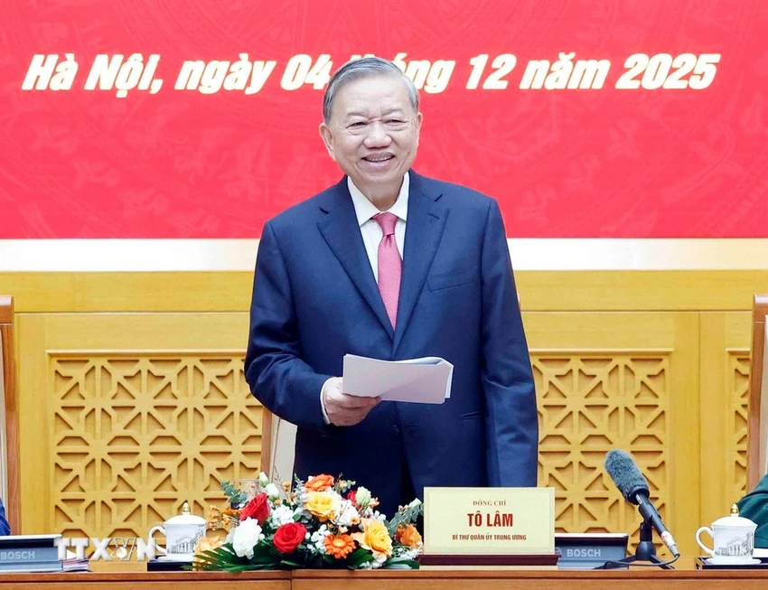tong-bi-thu-can-tiep-tuc-xay-dung-quan-doi-tinh-gon-manh-.jpg