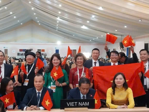 nghe-lam-tranh-dong-ho-la-di-san-van-hoa-phi-vat-the-can-bao-ve-khan-cap-1.jpg