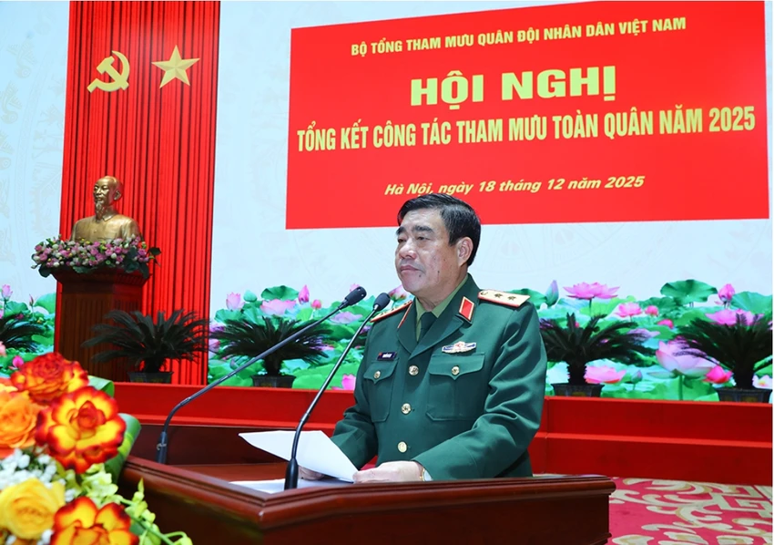 dai-tuong-nguyen-tan-cuong-quan-ly-nam-chac-tinh-hinh-tren-khong-gian-mang-1.jpeg