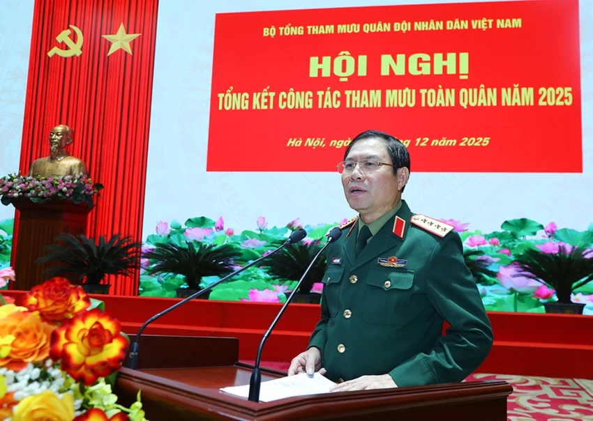 dai-tuong-nguyen-tan-cuong-quan-ly-nam-chac-tinh-hinh-tren-khong-gian-mang.jpeg