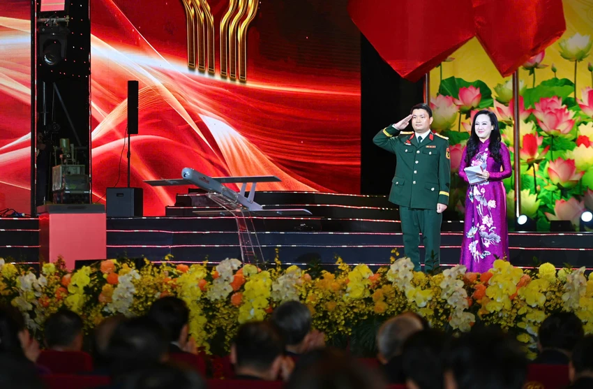 nhung-lat-cat-xuc-dong-tu-dai-hoi-thi-dua-yeu-nuoc-toan-quoc-1.jpg