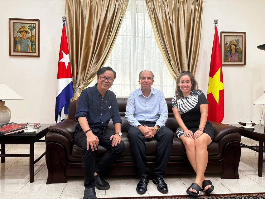 ra-mat-loat-phim-tai-lieu-cuba-va-viet-nam-anh-em-bang-su-lua-chon-2.jpg
