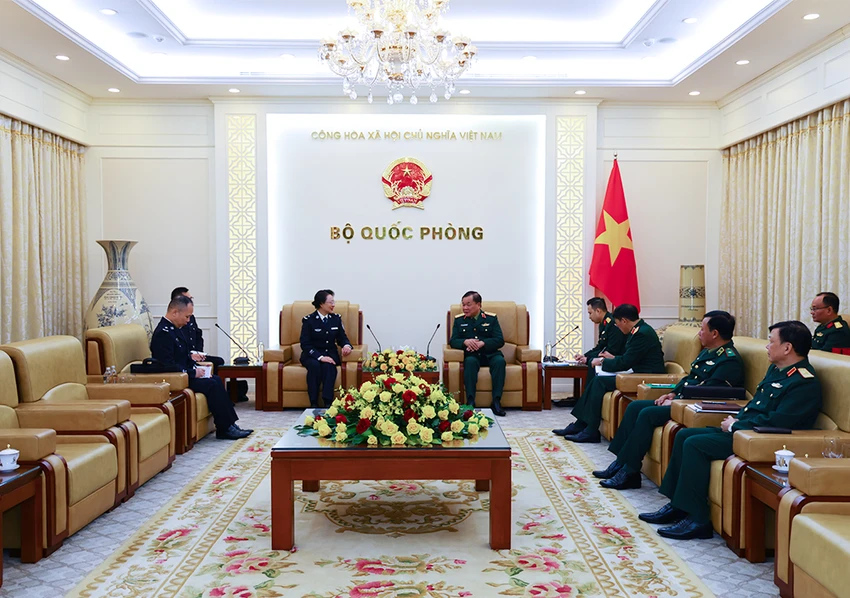thuong-tuong-hoang-xuan-chien-tiep-tham-tan-canh-vu-trung-quoc-1.jpg.crdownload