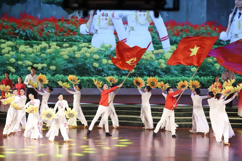 chuoi-chuong-trinh-nghe-thuat-chuyen-nghiep-chao-mung-dai-hoi-xiv-cua-dang.jpg