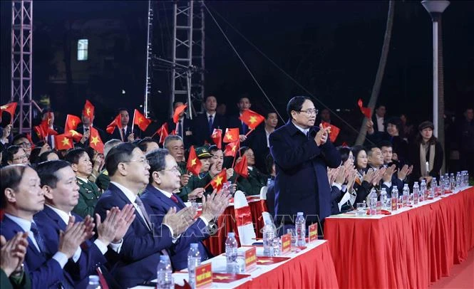 lanh-dao-dang-nha-nuoc-du-cau-truyen-hinh-dac-biet-ky-niem-85-nam-ngay-bac-ho-ve-nuoc-2.jpg