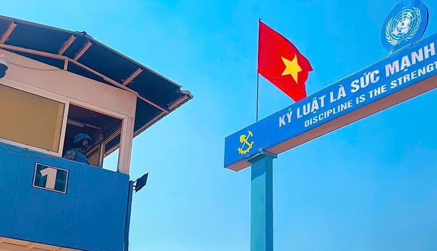 tet-viet-giua-chao-lua-abyei-bo-doi-viet-nam-goi-bang-bang-la-chuoi-rung-2.jpg