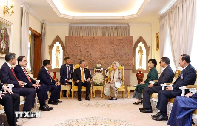 tong-bi-thu-to-lam-tham-hoang-thai-hau-norodom-monineath-sihanouk-8576520.jpg