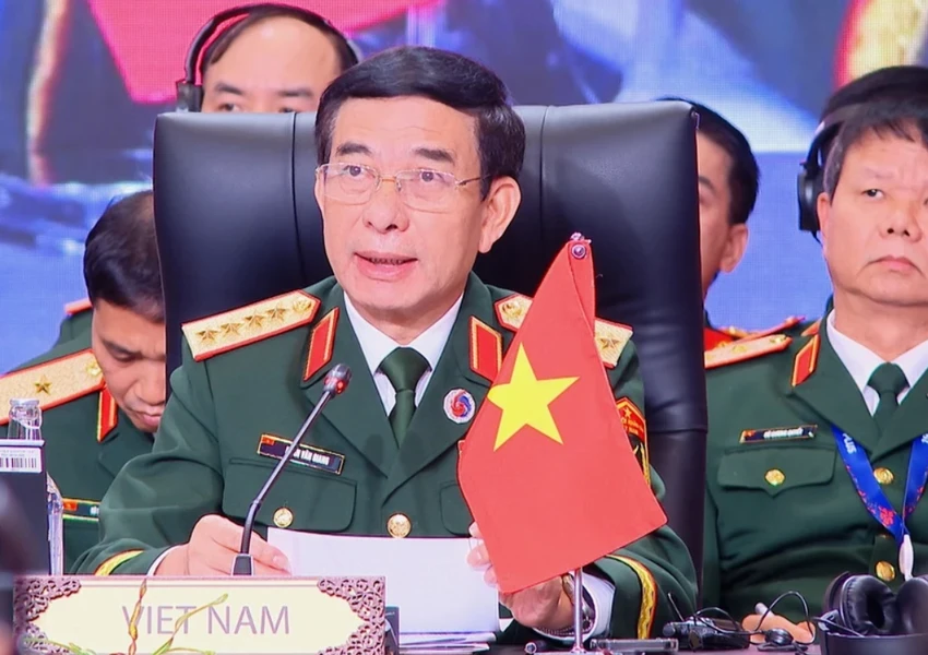 dai-tuong-phan-van-giang-gui-thu-chuc-tet-toan-quan-1.png