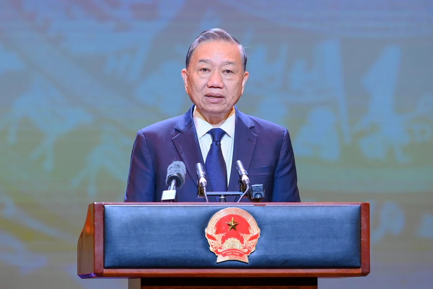 tong-bi-thu-to-lam-bao-dang-phai-thuc-su-tien-phong-mau-muc.jpg