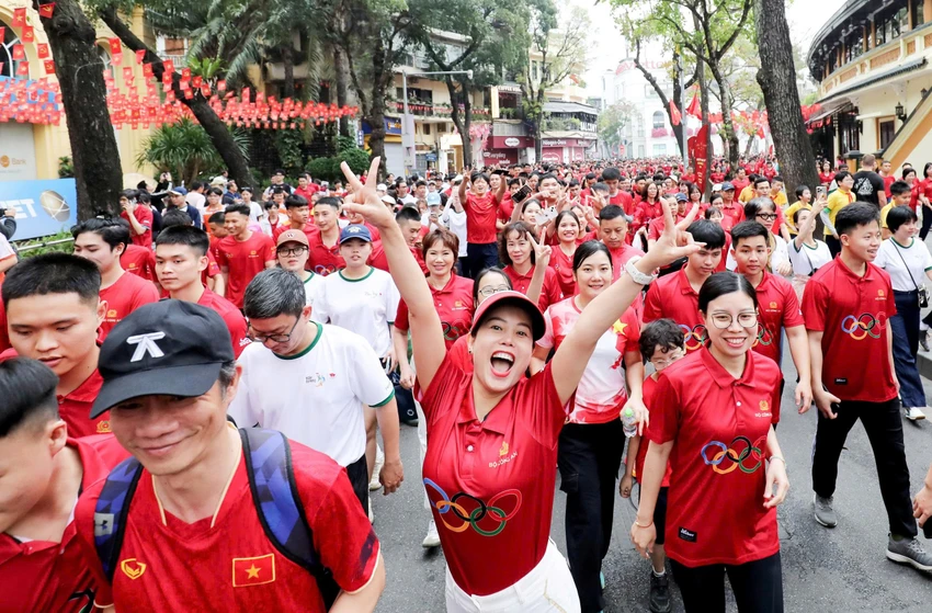 hon-1-2-trieu-nguoi-tham-gia-ngay-chay-olympic-vi-suc-khoe-toan-dan-6jpg.jpg