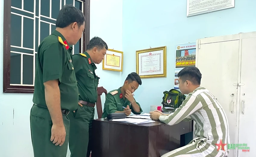 de-xuat-nguoi-bi-tam-giu-tam-giam-tai-co-so-quan-doi-duoc-xem-thoi-su.jpg