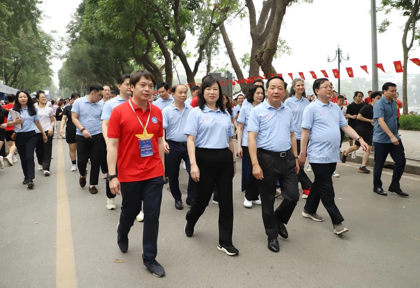 phan-dau-tuoi-tho-trung-binh-nguoi-viet-dat-75-5-tuoi-vao-nam-2030.jpg