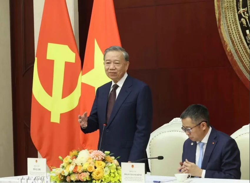 tong-bi-thu-chu-tich-nuoc-gap-mat-cong-dong-nguoi-viet-nam-tai-trung-quoc.jpg