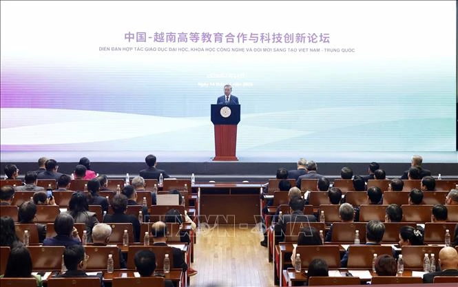 tong-bi-thu-chu-tich-nuoc-to-lam-phat-bieu-chinh-sach-tai-dai-hoc-thanh-hoa-2.jpg