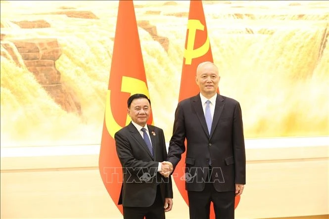 thuong-truc-ban-bi-thu-tran-cam-tu-hoi-dam-voi-uy-vien-thuong-vu-bo-chinh-tri-dang-cong-san-trung-quoc.jpg