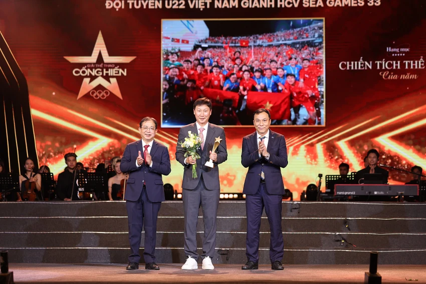 trao-giai-cong-hien-2026-soobin-lap-hat-trick-u22-viet-nam-duoc-vinh-danh-0.JPG