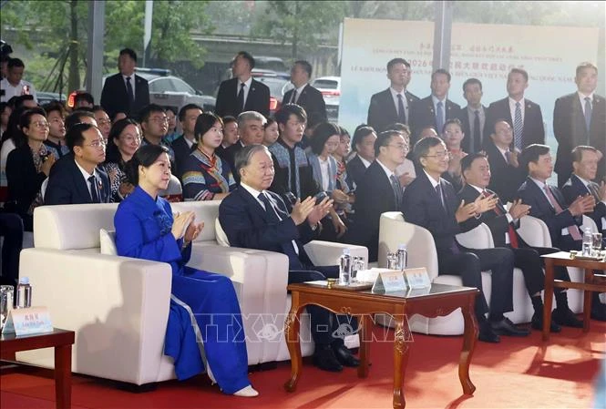 tong-bi-thu-chu-tich-nuoc-to-lam-du-le-khoi-dong-lien-hoan-nhan-dan-bien-gioi-viet-nam-trung-quoc--1.jpg