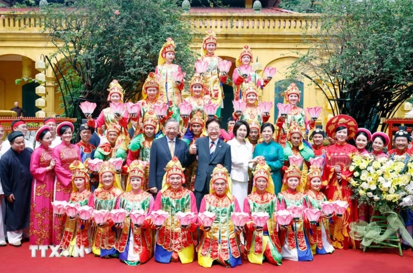 tong-bi-thu-chu-tich-nuoc-to-lam-chu-tri-chuong-trinh-huu-nghi-dac-biet-tai-hoang-thanh-thang-long-1.jpeg