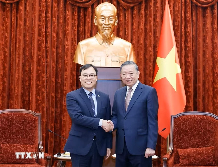 :tong-bi-thu-chu-tich-nuoc-to-lam-tiep-dai-su-han-quoc-tai-viet-nam--2.png