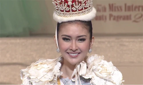 Vẻ đẹp của tân Hoa hậu Quốc tế 2017 ảnh 6 Vẻ đẹp của tân Hoa hậu Quốc tế 2017 ảnh 6