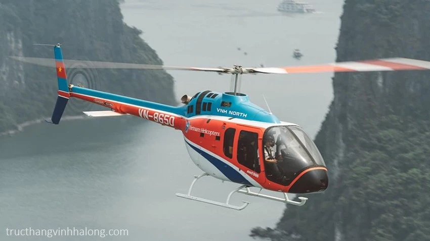 Máy bay rơi là Bell-505, số hiệu VN-8650 của Công ty Trực thăng Miền Bắc. Ảnh: Tructhangvinhhalong.com Máy bay rơi là Bell-505, số hiệu VN-8650 của Công ty Trực thăng Miền Bắc. Ảnh: Tructhangvinhhalong.com