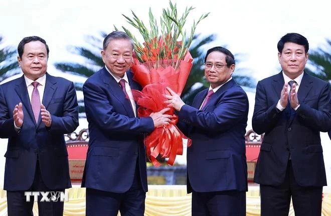 tong-bi-thu-to-lam-3.webp