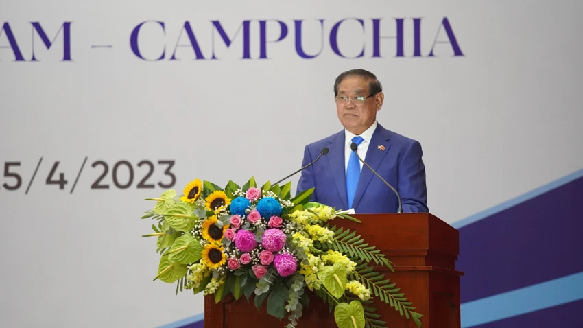 Ông Samdech Krolahom Sar Kheng, Phó Thủ tướng, Bộ trưởng Bộ Nội vụ Vương quốc Campuchia phát biểu tại hội nghị. Ảnh: VT