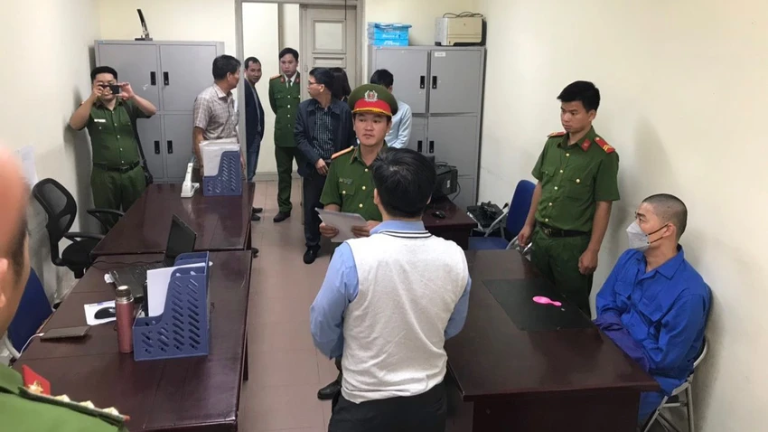 Công an Bảo Lâm bắt Sáng và Châu tại Hà Nội Công an Bảo Lâm bắt Sáng và Châu tại Hà Nội
