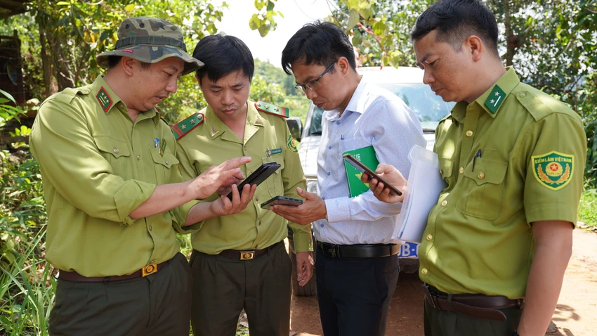 Tỉnh Lâm Đồng khảo sát thực địa tuyến cao tốc Tân Phú - Bảo Lộc. Ảnh: VÕ TÙNG Tỉnh Lâm Đồng khảo sát thực địa tuyến cao tốc Tân Phú - Bảo Lộc. Ảnh: VÕ TÙNG