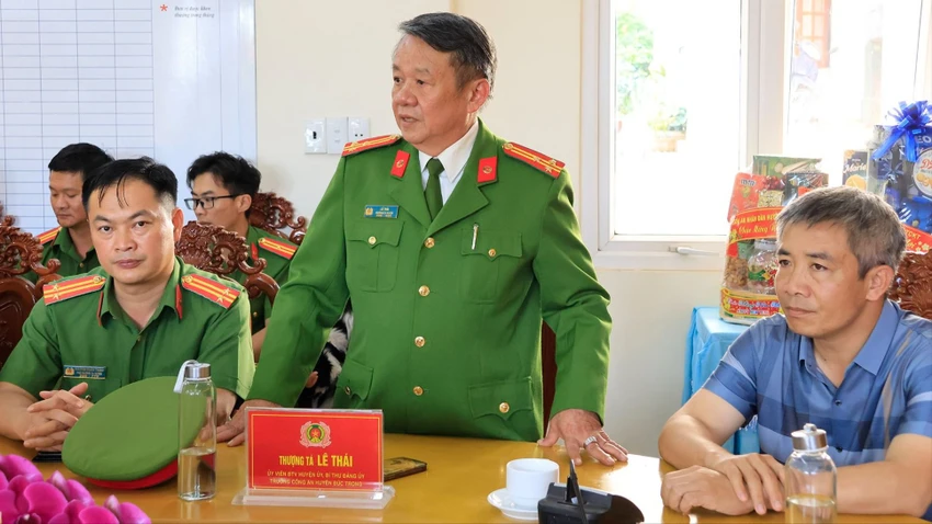 cuop-ngan-hang-t.jpg