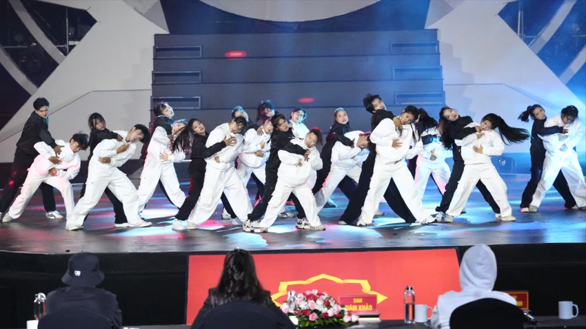 THPT Chuyên Bảo Lộc (2) (1).JPG