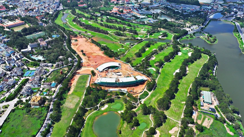 Câu lạc bộ golf Đà Lạt sử dụng gần 30 ha rừng phòng hộ trong Đồi Cù