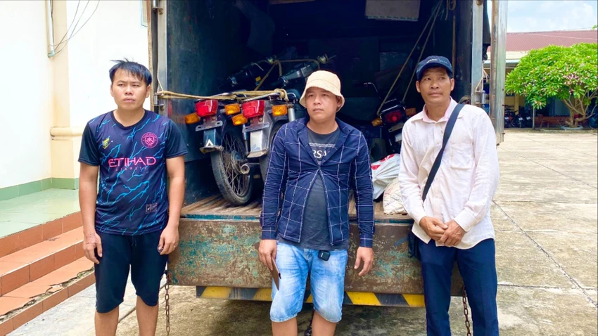 Tây Ninh: Mang xe tải đi chở xe gian từ Campuchia về Việt Nam