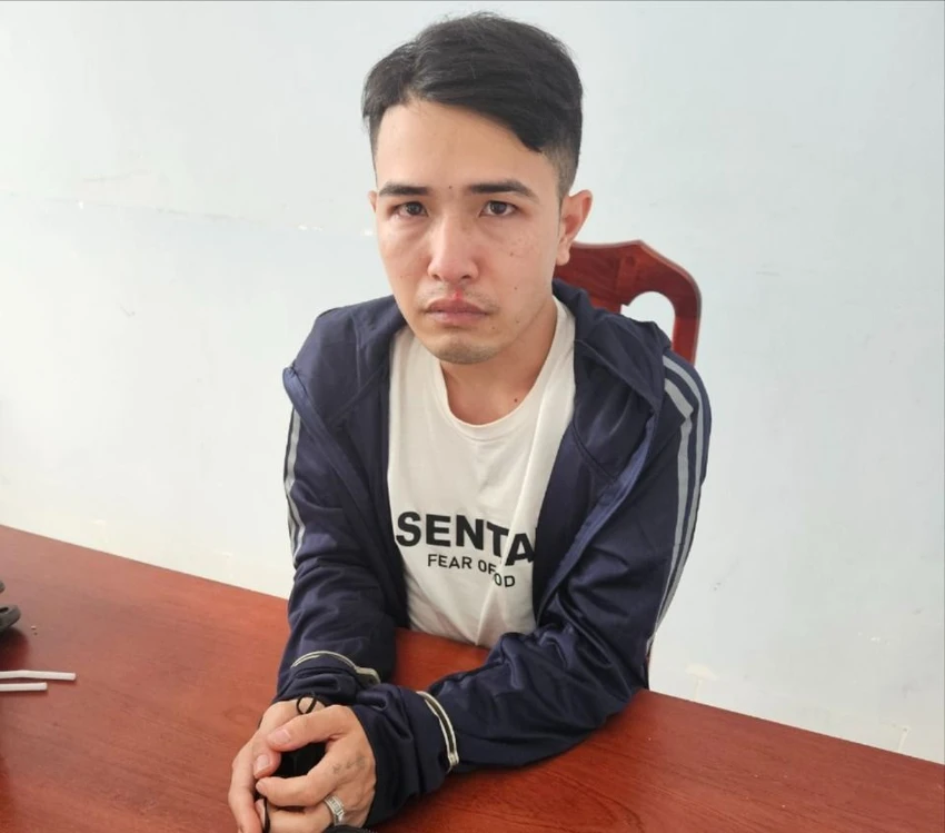Bị bắt vì tàng trữ ma tuý, hiện ra kẻ bị truy nã đặc biệt