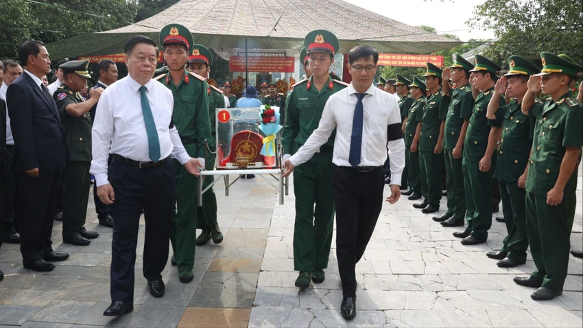 nguyen-trong-nghia.jpg